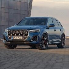 Audi Q7 Ekran Koruyucu